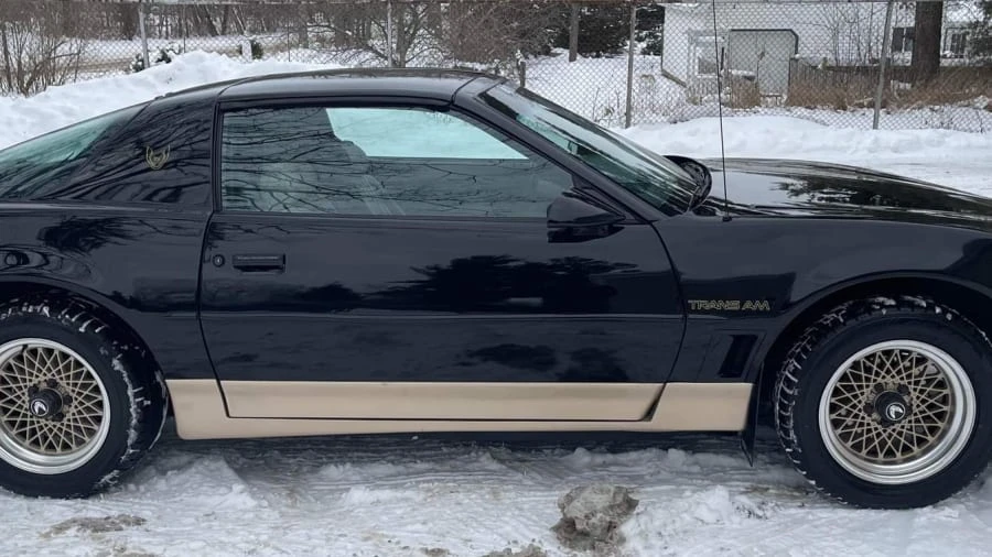 1987 Pontiac Firebird Trans Am 3rd Gen - Image 2 of 15