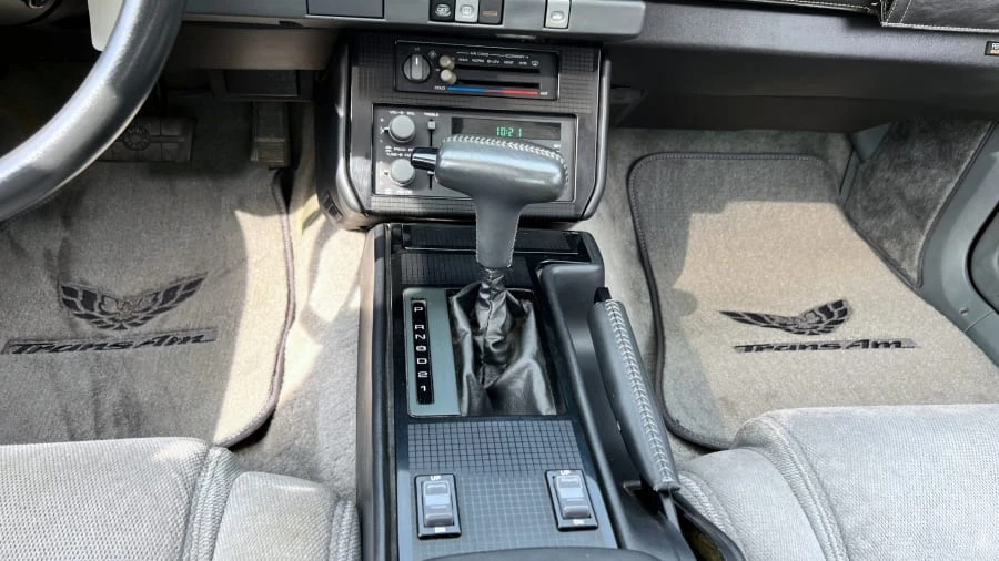 1987 Pontiac Firebird Trans Am 3rd Gen - Image 17 of 24