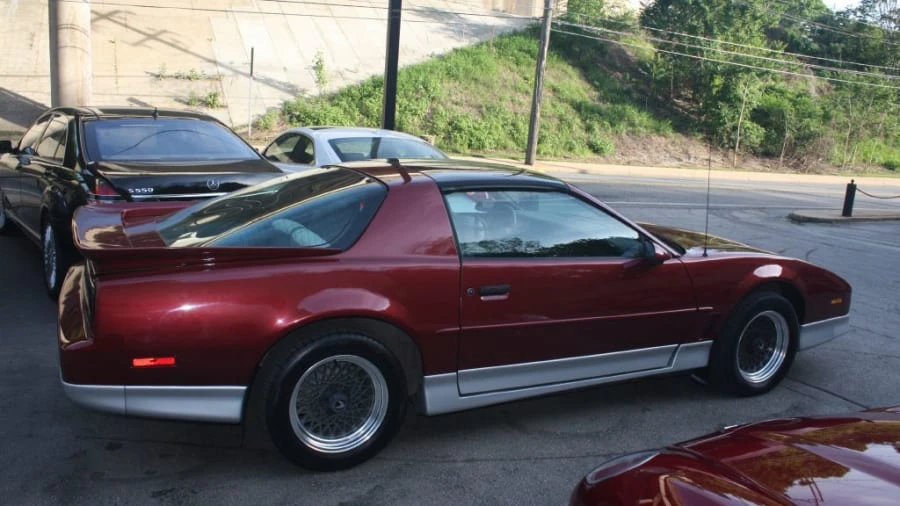 1987 Pontiac Firebird Trans Am 3rd Gen - Image 2 of 11