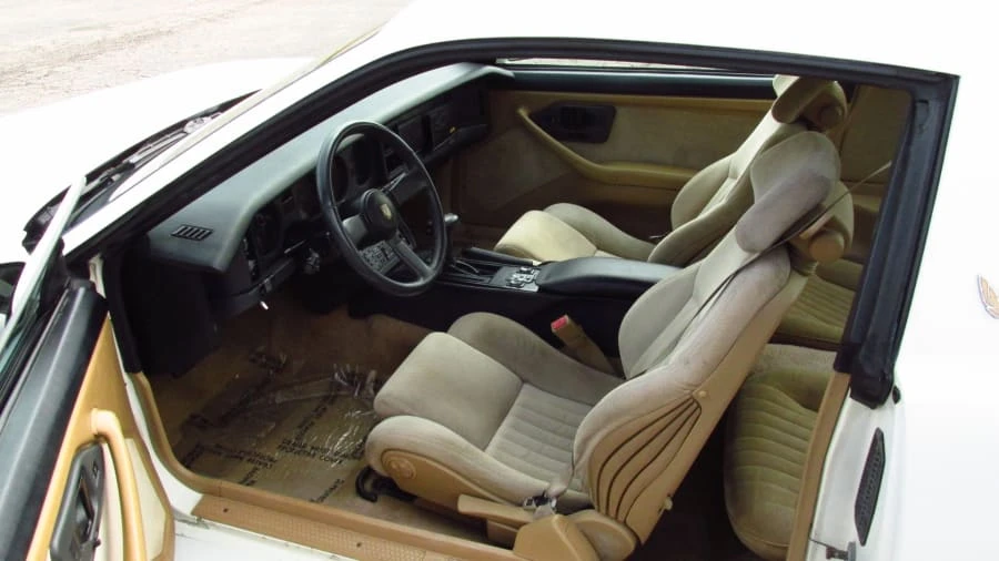 1987 Pontiac Firebird Trans Am 3rd Gen - Image 4 of 8