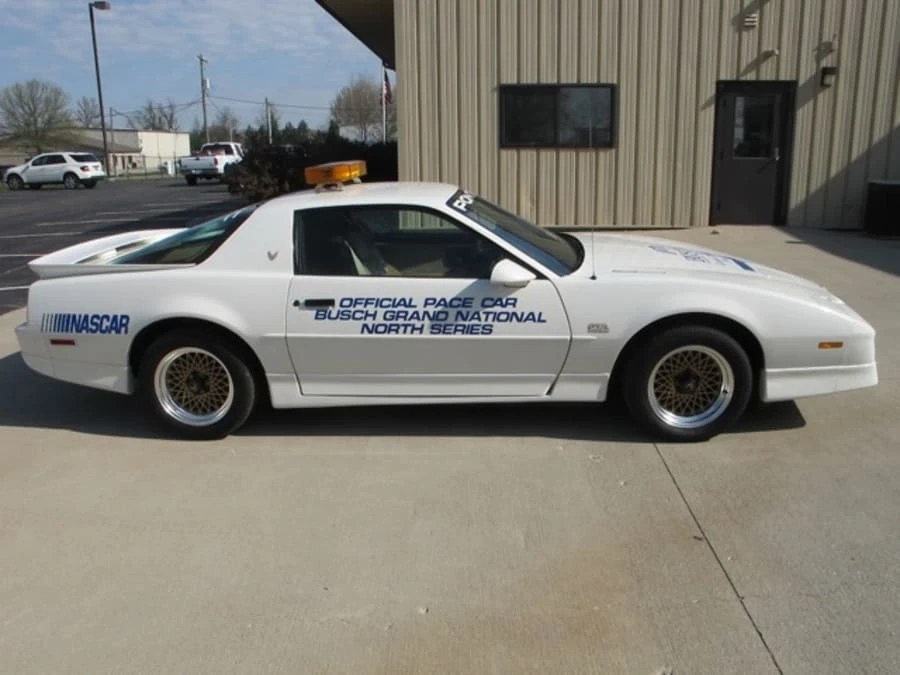 1987 Pontiac Firebird Trans Am 3rd Gen - Image 2 of 5