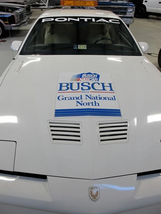 1987 Pontiac Firebird Trans Am 3rd Gen - Image 5 of 5