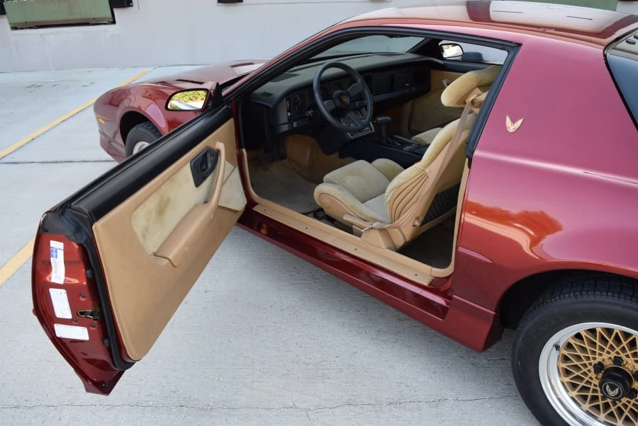 1987 Pontiac Firebird Trans Am 3rd Gen - Image 7 of 11