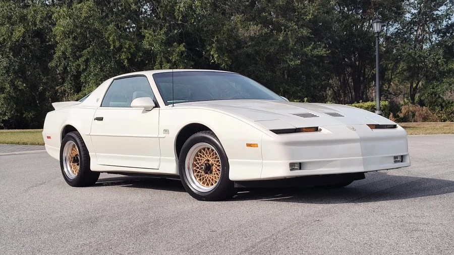 1987 Pontiac Firebird Trans Am 3rd Gen - Image 6 of 23
