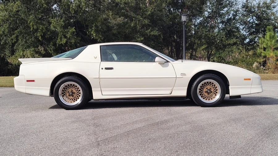 1987 Pontiac Firebird Trans Am 3rd Gen - Image 2 of 23