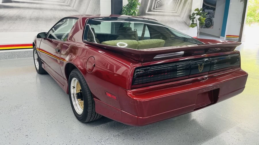 1987 Pontiac Firebird Trans Am 3rd Gen - Image 9 of 10