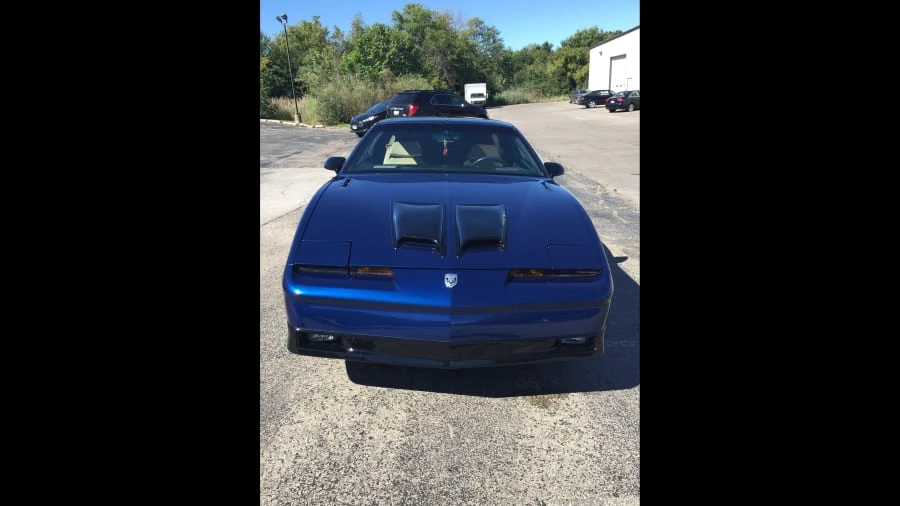 1987 Pontiac Firebird Trans Am 3rd Gen - Image 5 of 8