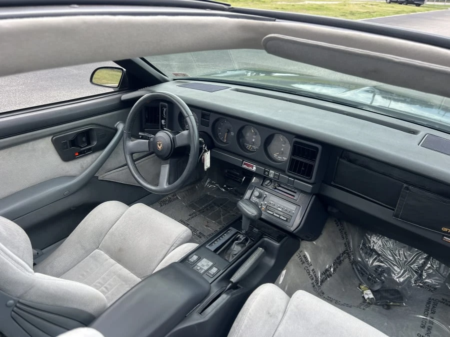 1987 Pontiac Firebird Trans Am 3rd Gen - Image 9 of 13