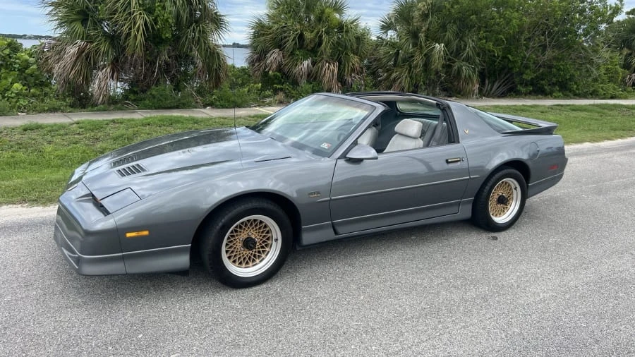 1987 Pontiac Firebird Trans Am 3rd Gen - Image 5 of 13