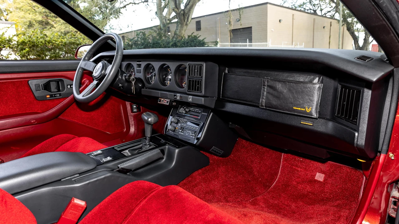 1987 Pontiac Firebird Trans Am 3rd Gen - Image 7 of 25