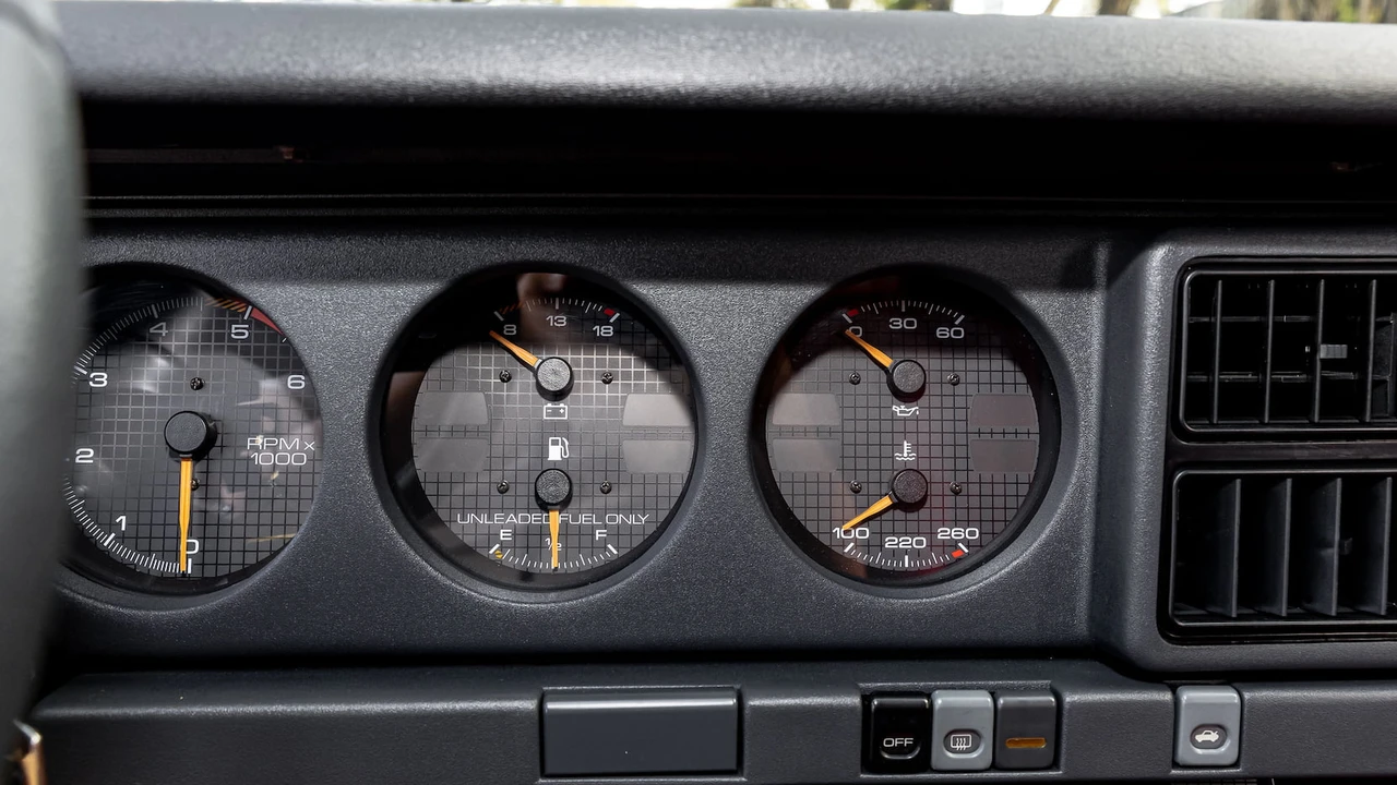 1987 Pontiac Firebird Trans Am 3rd Gen - Image 18 of 25