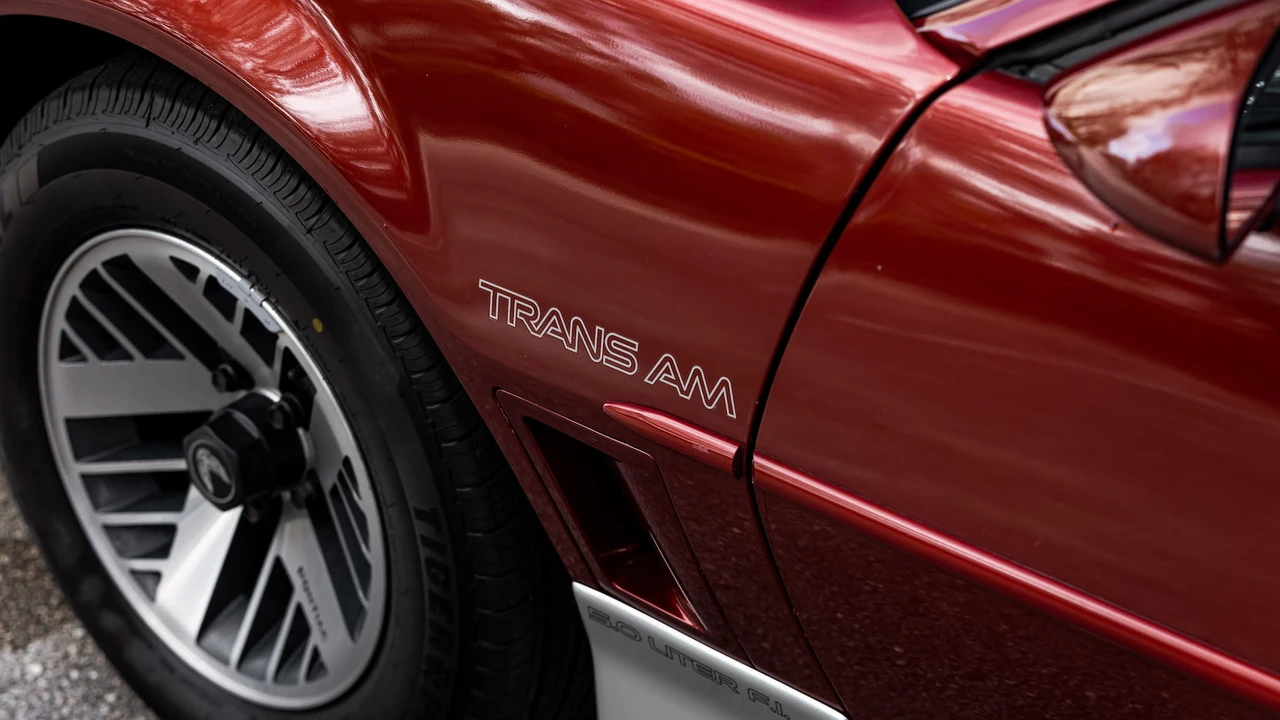 1987 Pontiac Firebird Trans Am 3rd Gen - Image 21 of 25