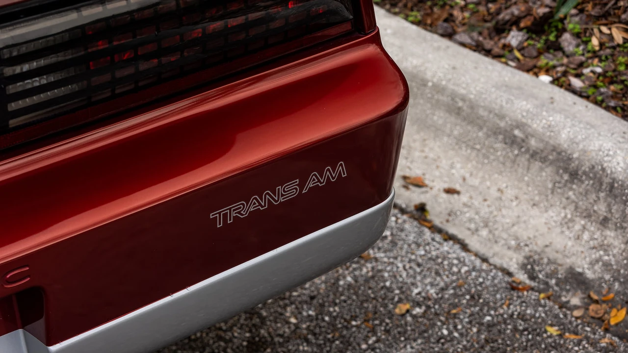 1987 Pontiac Firebird Trans Am 3rd Gen - Image 23 of 25