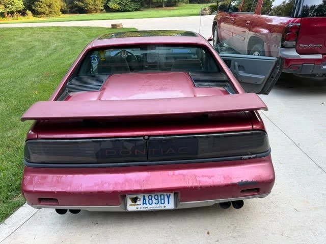 1987 Pontiac Fiero - Image 12 of 14