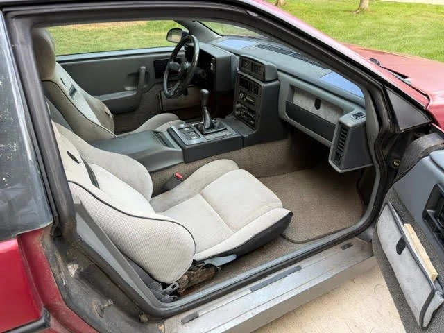 1987 Pontiac Fiero - Image 11 of 14