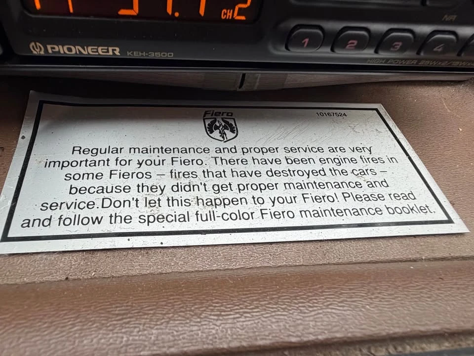 1987 Pontiac Fiero - Image 13 of 18