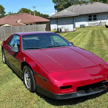 1987 Pontiac Fiero SE