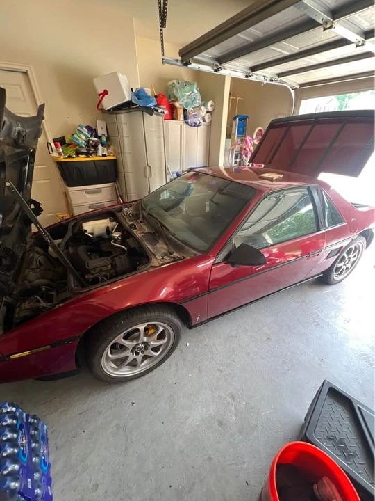 1987 Pontiac Fiero - Image 14 of 16