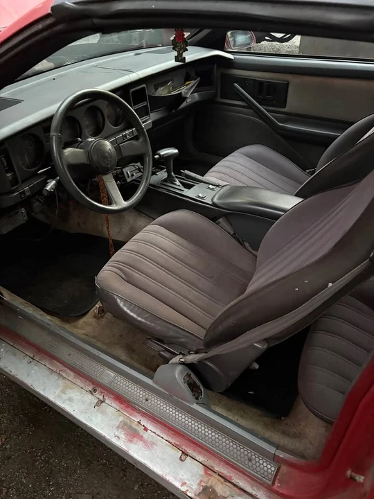 1987 Pontiac Firebird 3rd Gen - Image 6 of 13