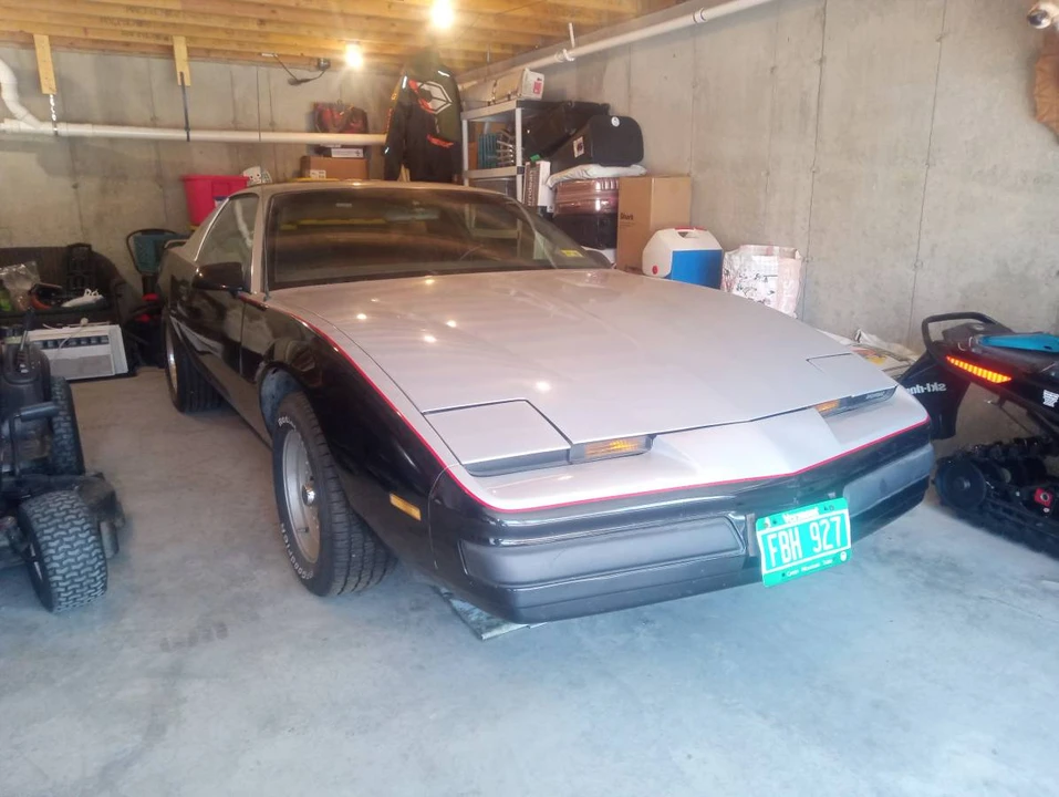 1987 Pontiac Firebird 3rd Gen - Image 2 of 8