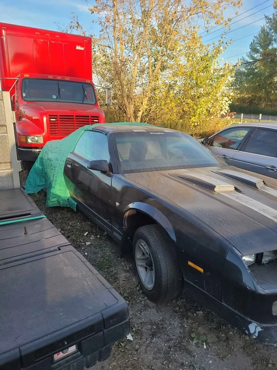 1987 Pontiac Firebird Trans Am 3rd Gen - Image 2 of 2