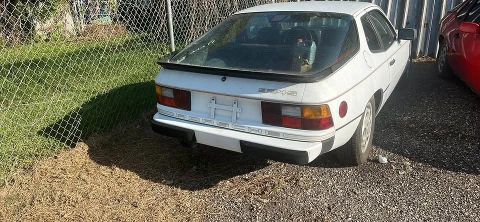 1987 Porsche 924 - Image 2 of 17