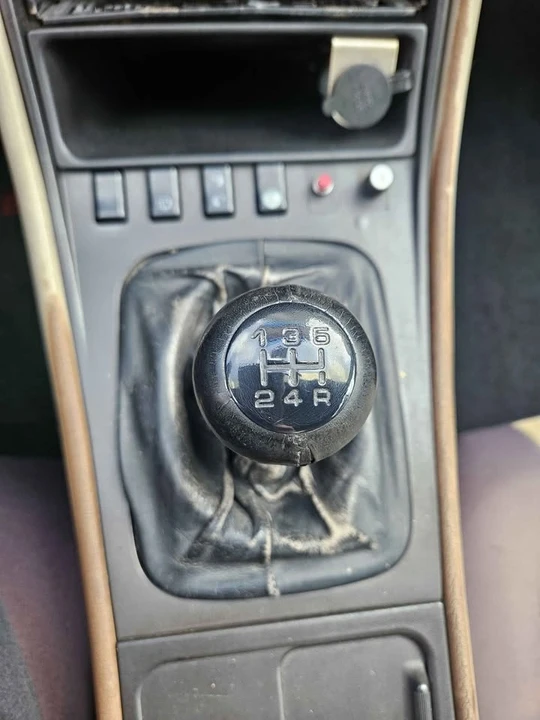 1987 Porsche 944 - Image 12 of 13