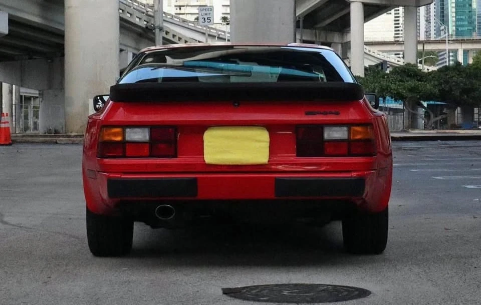 1987 Porsche 944 - Image 10 of 19