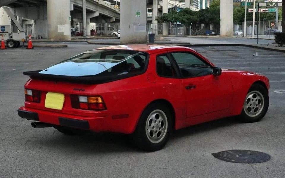 1987 Porsche 944 - Image 12 of 19