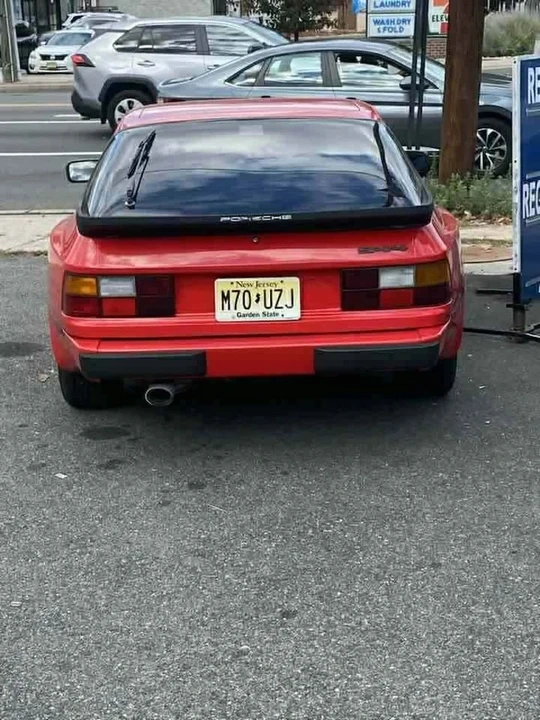 1987 Porsche 944 - Image 11 of 14