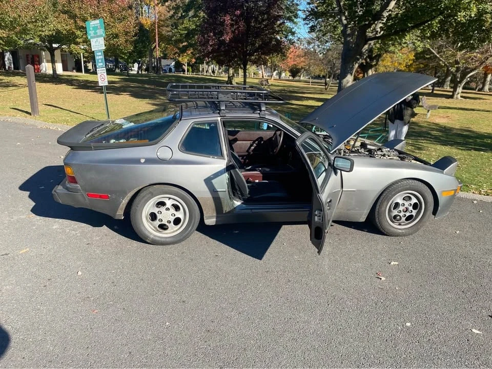 1987 Porsche 944 - Image 6 of 10