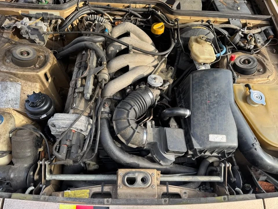 1987 Porsche 944 - Image 11 of 12