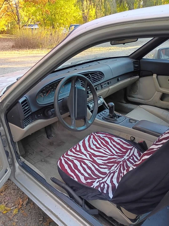 1987 Porsche 944 - Image 10 of 18