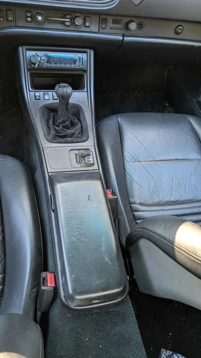 1987 Porsche 944 - Image 8 of 18