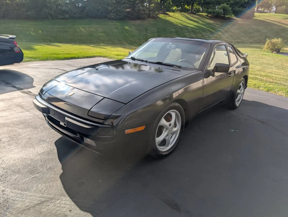 1987 Porsche 944 - Image 3 of 19