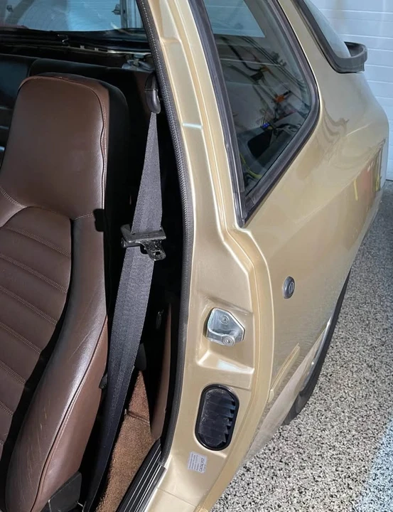 1987 Porsche 944 - Image 7 of 17