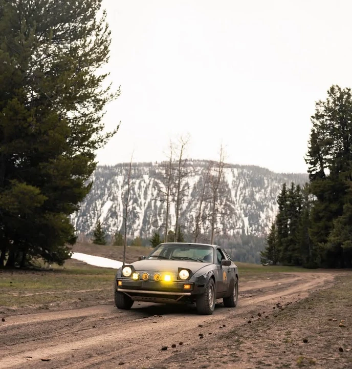 1987 Porsche 944 - Image 7 of 7