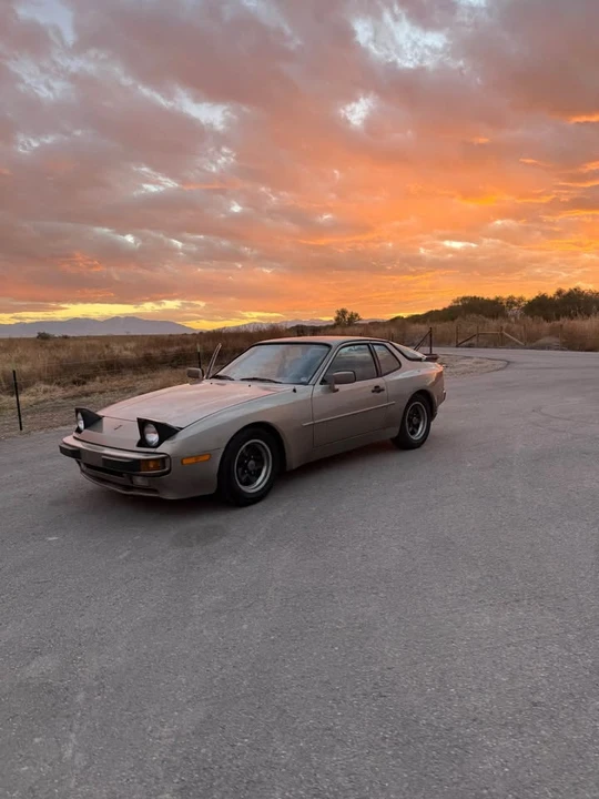 1987 Porsche 944 - Image 16 of 17