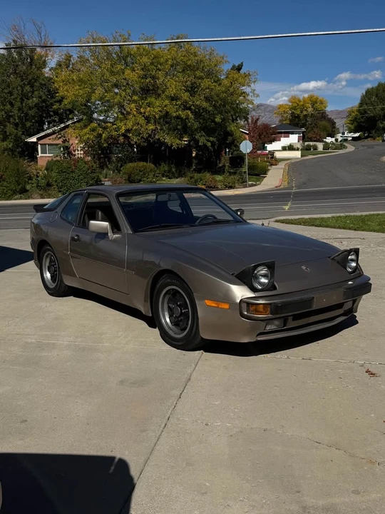 1987 Porsche 944 - Image 3 of 17