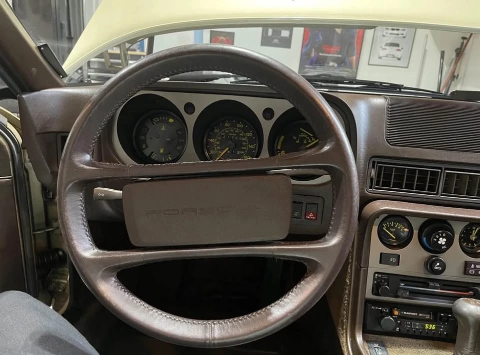 1987 Porsche 944 - Image 8 of 17