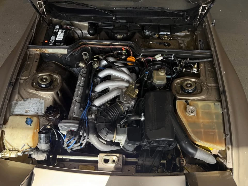 1987 Porsche 944 - Image 12 of 17