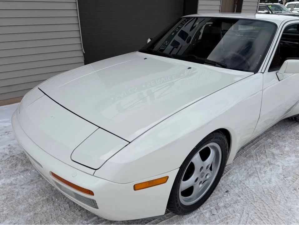 1987 Porsche 944 - Image 3 of 20
