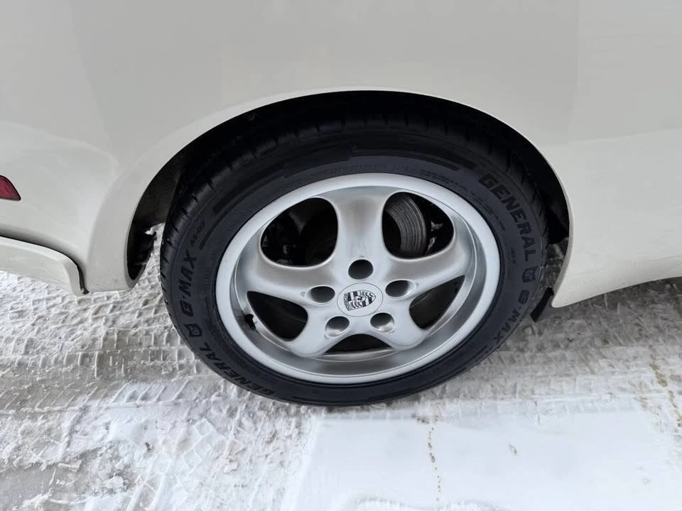 1987 Porsche 944 - Image 18 of 20