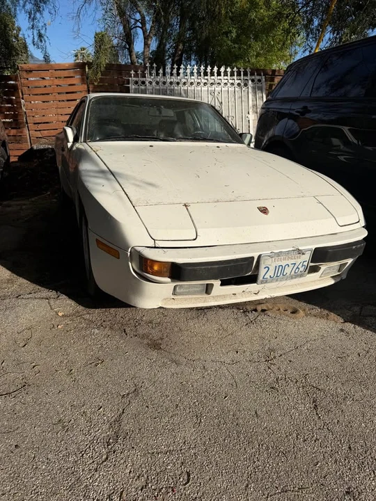 1987 Porsche 944 - Image 2 of 7