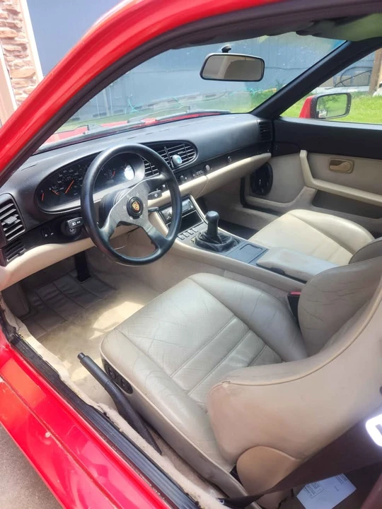 1987 Porsche 944 - Image 2 of 11