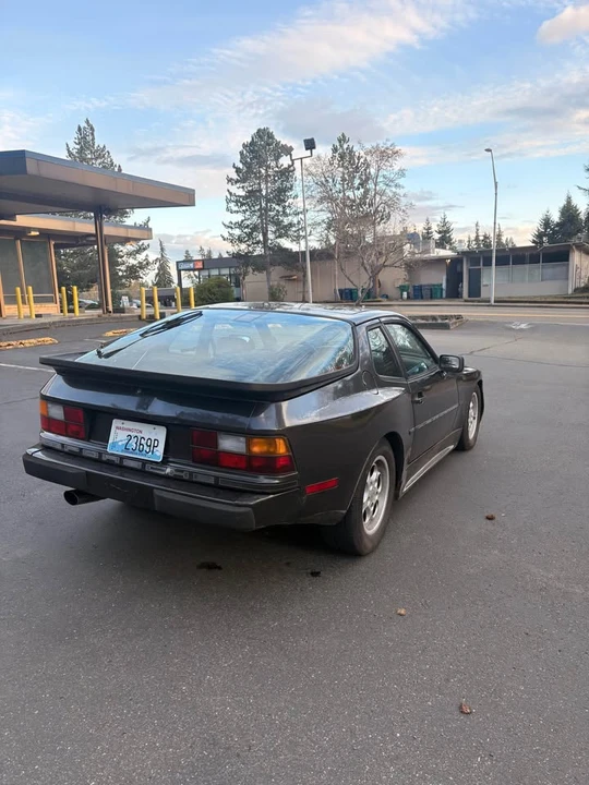 1987 Porsche 944 - Image 6 of 9