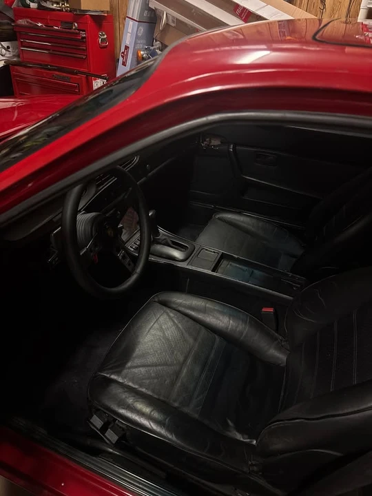 1987 Porsche 944 - Image 2 of 6