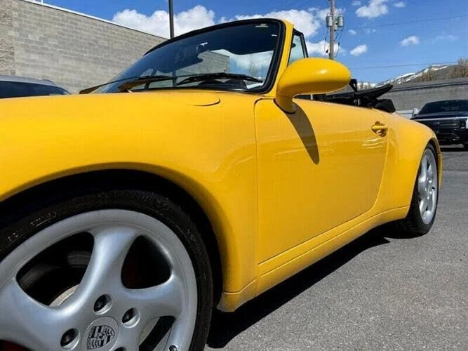 1987 Porsche 911 Carrera 3.2 - Image 27 of 31
