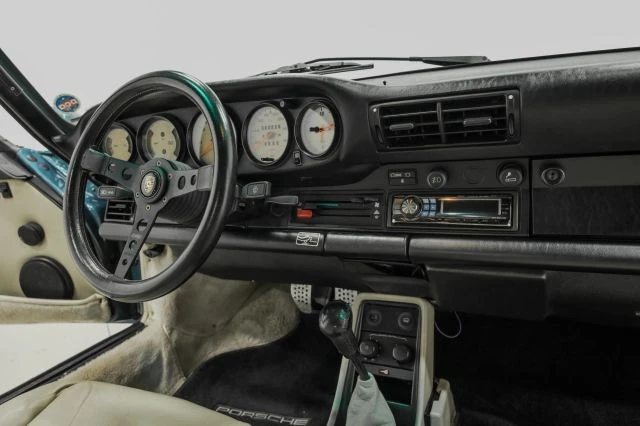 1987 Porsche 911 Carrera 3.2 - Image 30 of 31