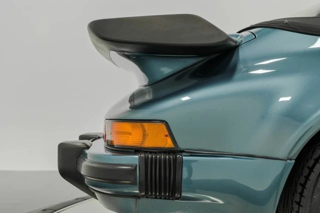 1987 Porsche 911 Carrera 3.2 - Image 30 of 31